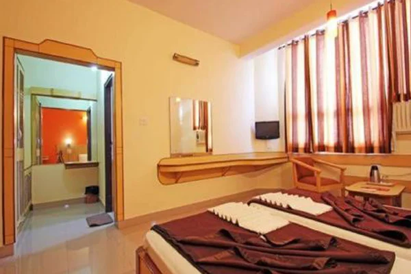 Exclusive DoubleTree Suites by Hilton Bangalore Escorts
